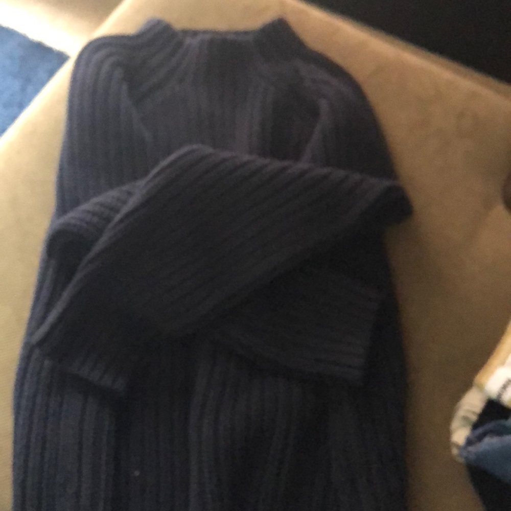 J crew cable knit sweater